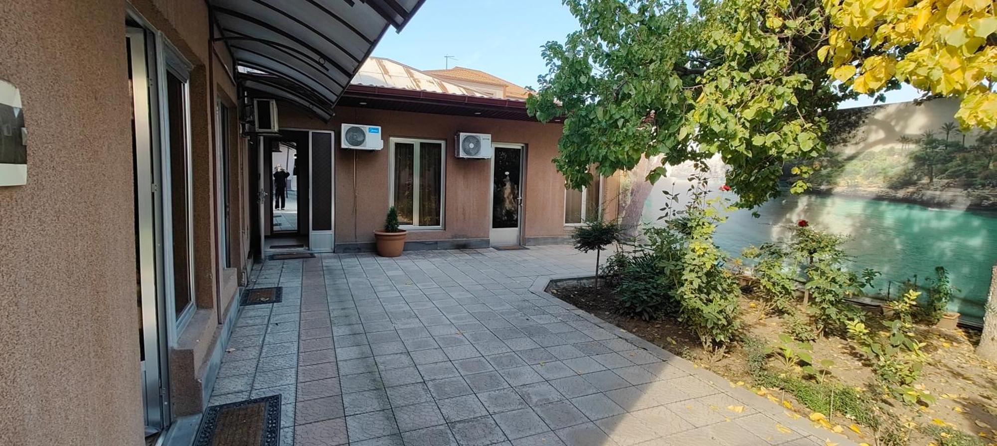 Areg Hotel Erivan Exterior foto