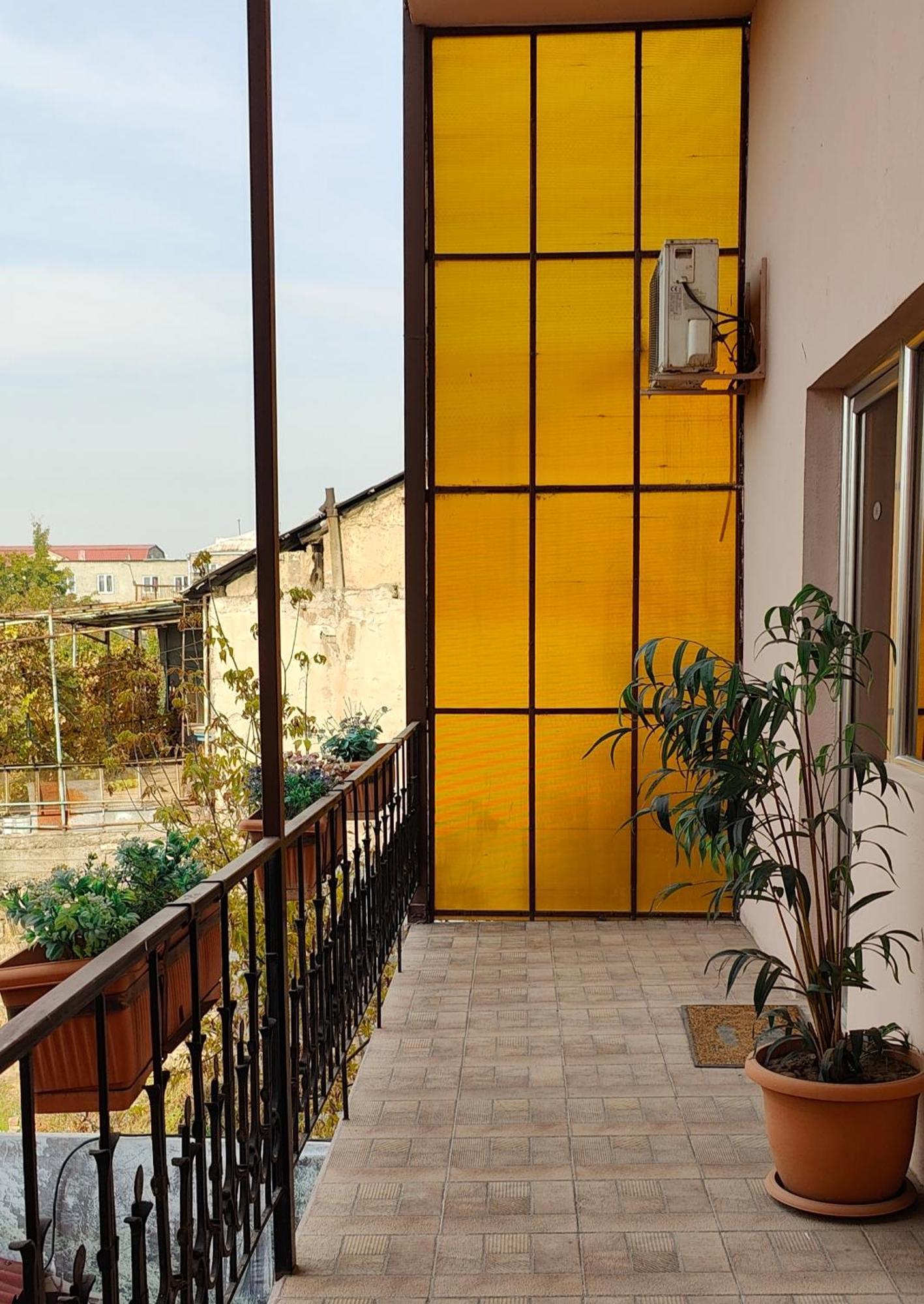 Areg Hotel Erivan Exterior foto
